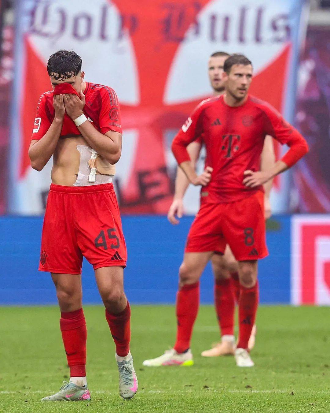 jiuyou官网入口-凯恩意外战胜RNG,领先优势明显引爆全场!再创辉煌时刻(s10rng)