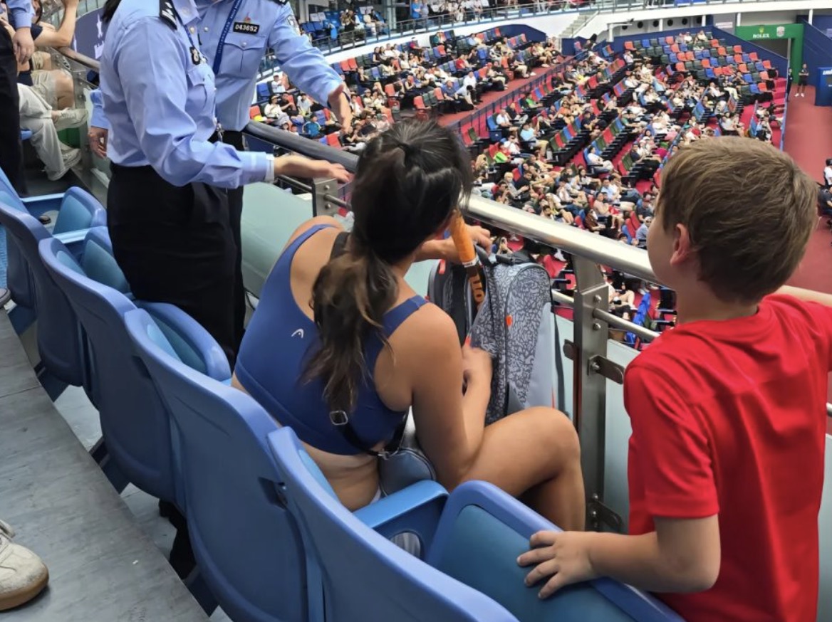 包含赛后布莱顿备战国王杯，手感冰凉细节曝光，赛场秩序良好，数据趋势出现新变化的词条